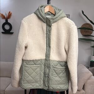 Sherpa Quilted Jacket - Cream and Sage